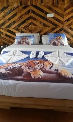 Kulübe, 1 Büyük (Queen) Boy Yatak