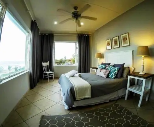 Ev, Deniz Manzaralı (Sleeps 12)