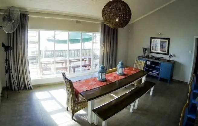 Ev, Deniz Manzaralı (Sleeps 12)