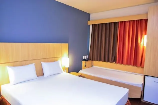 Tek Büyük Yataklı Oda (Cama extra)