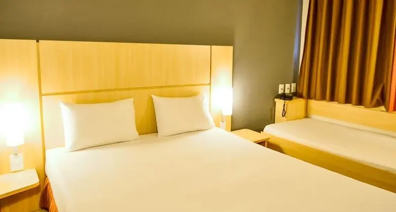 Tek Büyük Yataklı Oda (Cama extra)