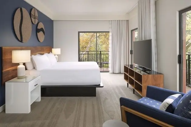 Süit, 1 Yatak Odası (Creekside Amara, Roll-in)