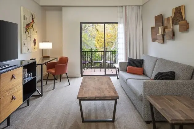 Süit, 1 Yatak Odası (Creekside Amara, Roll-in)
