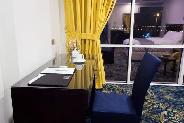 Deluxe Tek Büyük Yataklı Oda