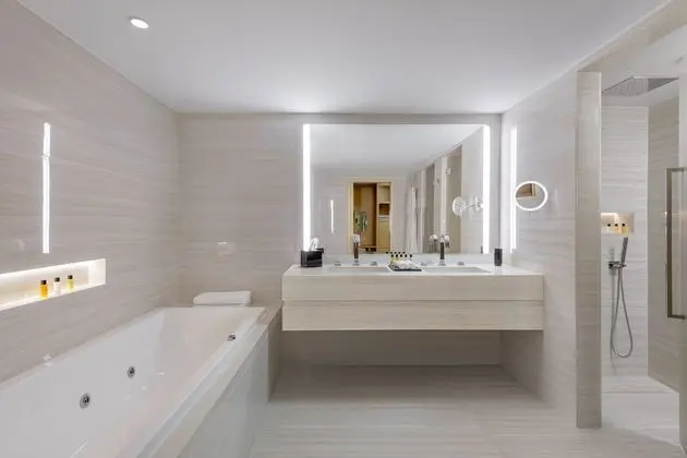Süit, Deniz Manzaralı (Prestige Swim-up)