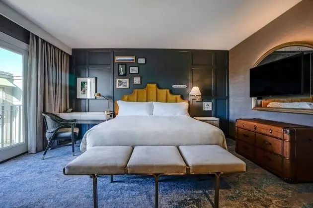 Deluxe Oda, 1 En Büyük (King) Boy Yatak, Balkon, Havuz Manzaralı