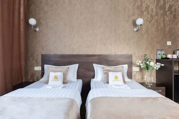 Comfort Tek Büyük veya İki Ayrı Yataklı Oda