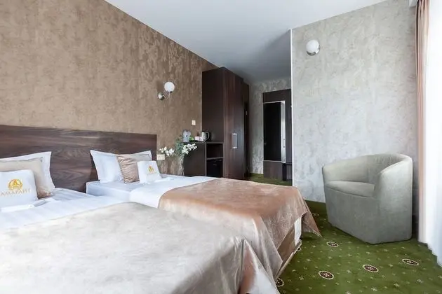 Comfort Tek Büyük veya İki Ayrı Yataklı Oda