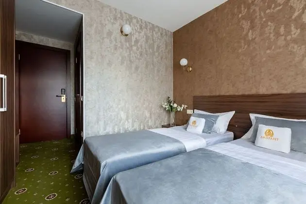 Standard Tek Büyük veya İki Ayrı Yataklı Oda