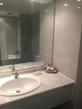Superior Tek Büyük veya İki Ayrı Yataklı Oda