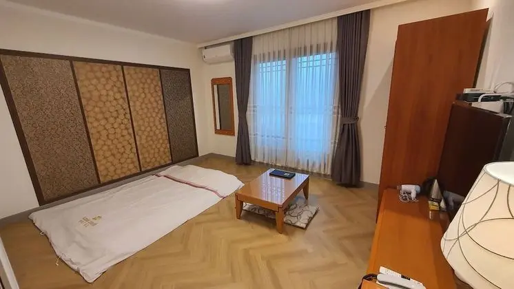 Standard Ondol Room