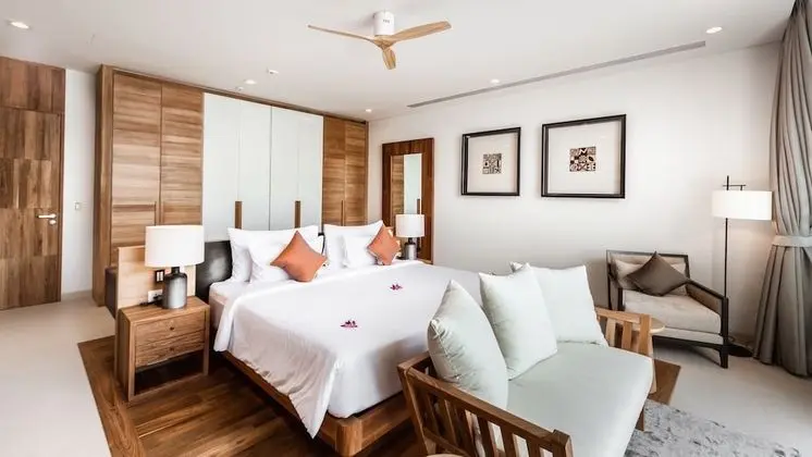 Luxury Villa, 5 Yatak Odası, Deniz Manzaralı, Denize Sıfır
