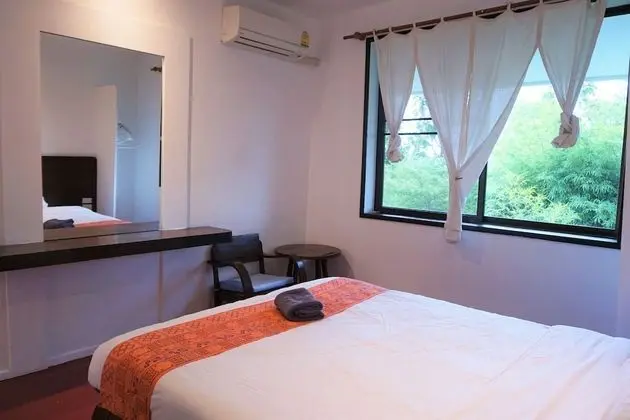 Standard Single Room with Bathtub