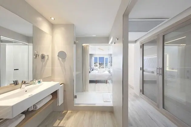 Üç Kişilik Oda (Make it Happen with Extra Bed)