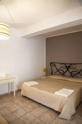 Üç Kişilik Oda, Kısmi Deniz Manzaralı