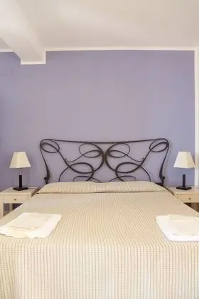 Üç Kişilik Oda, Kısmi Deniz Manzaralı
