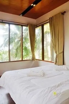 Double Bed Fan Bungalow, Garden View