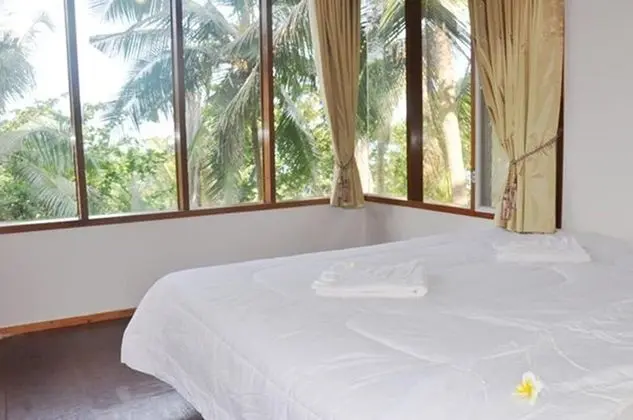 Double Bed Fan Bungalow, Garden View