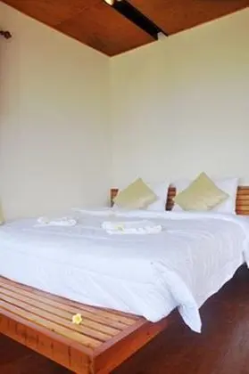 Double Bed Fan Bungalow, Garden View