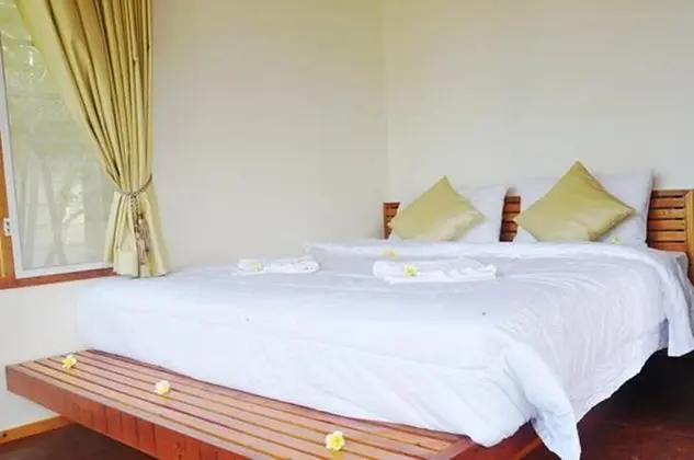 Double Bed Fan Bungalow, Garden View
