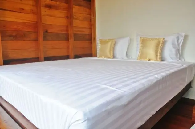 Double Bed Fan Bungalow, Garden View