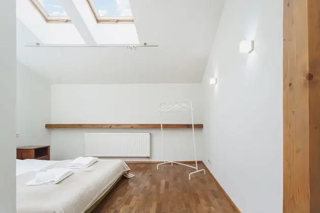 Apart Daire, 2 Yatak Odası, Mutfak, Bahçe Manzaralı