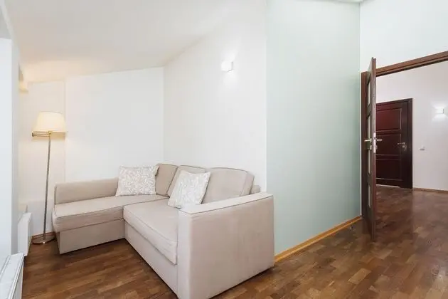 Apart Daire, 2 Yatak Odası, Mutfak, Bahçe Manzaralı