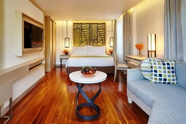 Deluxe King Room - Thai Village Wing