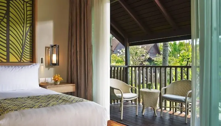 Deluxe King Room - Thai Village Wing