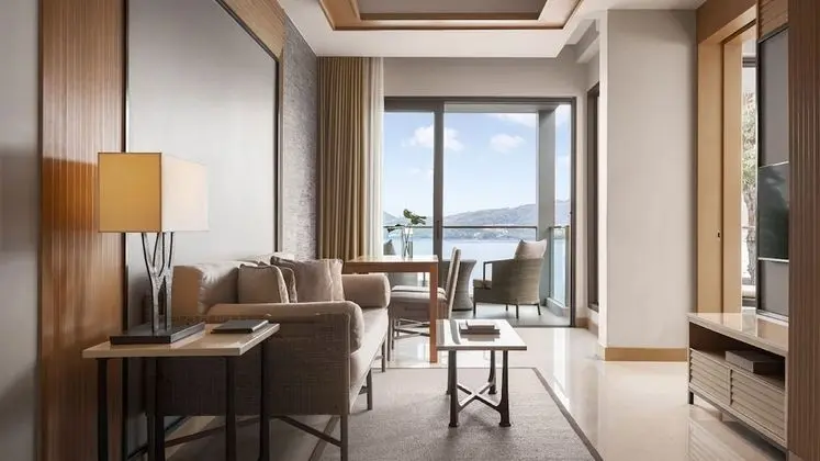 Süit, 1 Yatak Odası, Balkon, Okyanus Manzaralı (Club)