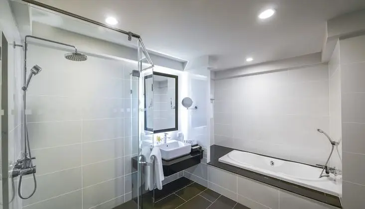 Deluxe Oda, 1 En Büyük (King) Boy Yatak, Şehir Manzaralı