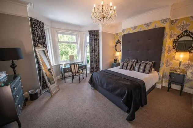 Luxury Tek Büyük Yataklı Oda, Banyolu/Duşlu
