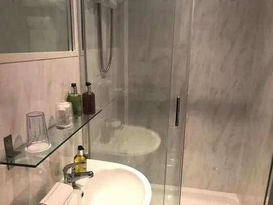 Superior Üç Kişilik Oda, Banyolu/Duşlu (Plus one)