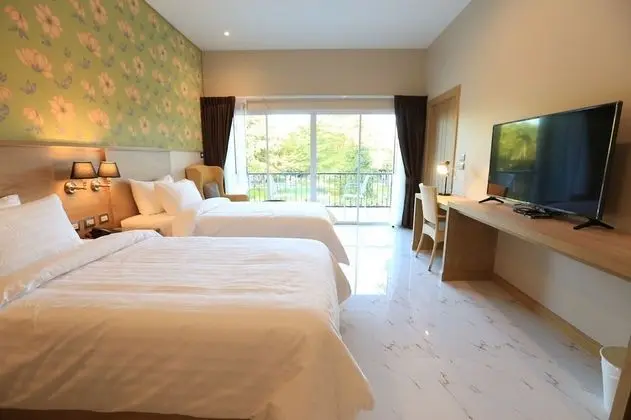 Grand Deluxe Room