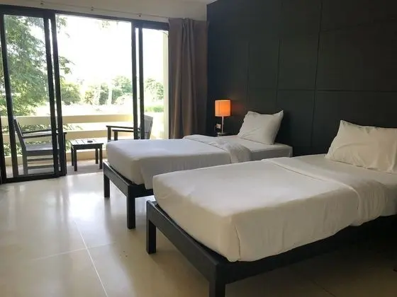 Deluxe Tek Büyük veya İki Ayrı Yataklı Oda, Balkon