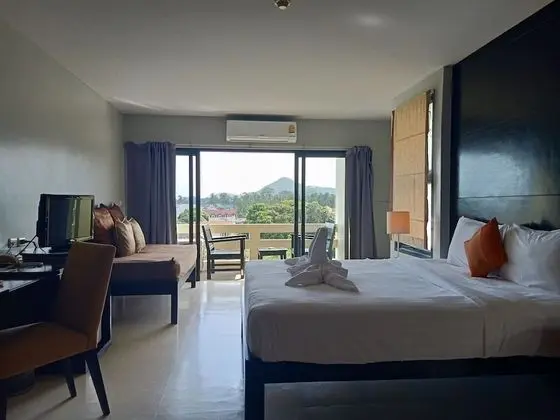 Deluxe Tek Büyük veya İki Ayrı Yataklı Oda, Balkon