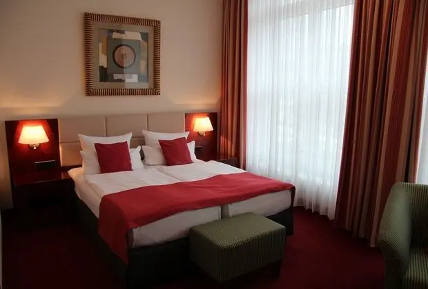 Comfort Büyük Yataklı Tek Kişilik Oda