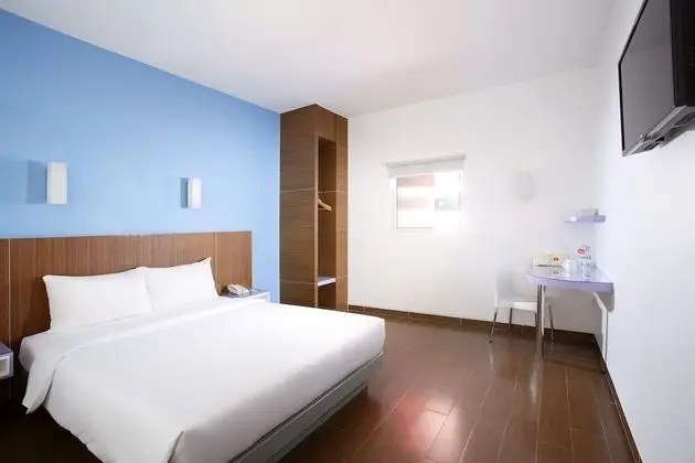 Smart  Room Hollywood