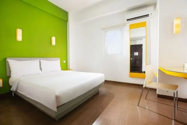 Smart Room Hollywood