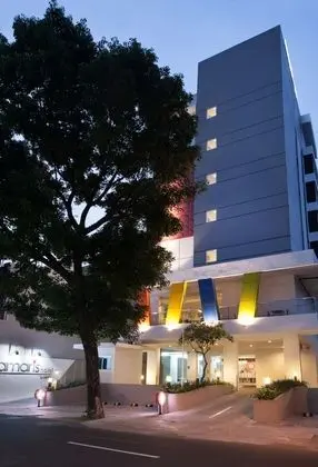 Oda (Smart Room Hollywood)