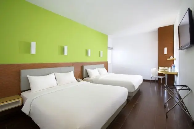 Smart Room Hollywood