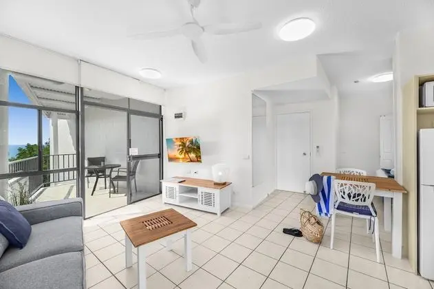 Stüdyo (Mountain & Ocean View Studio Apt)