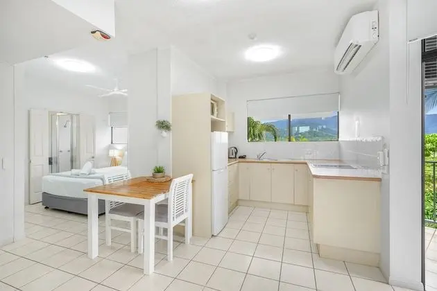 Stüdyo (Mountain & Ocean View Studio Apt)
