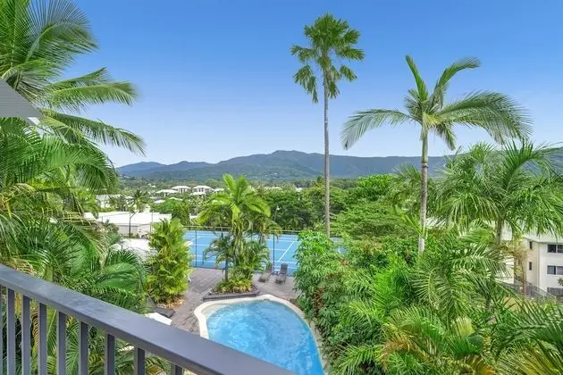 Stüdyo (Mountain & Ocean View Studio Apt)