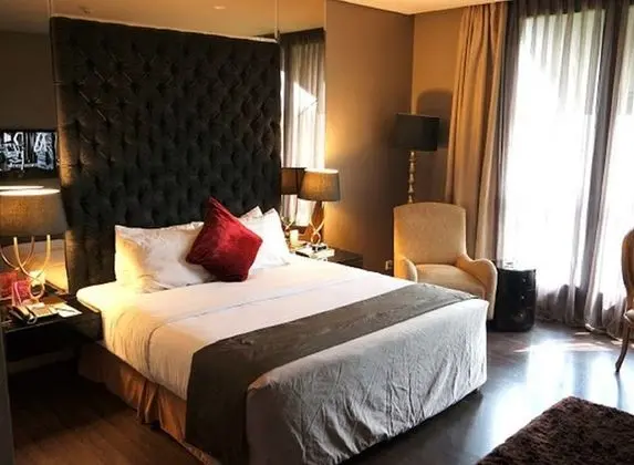 1 Çift Kişilik Veya 2 Tek Kişilik Yatak Deluxe