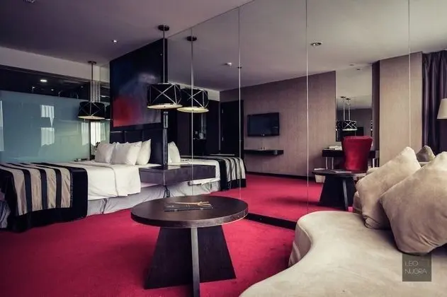 Suite Room (with Breakfast)