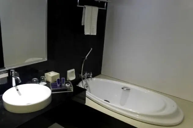 Suite Room (with Breakfast)
