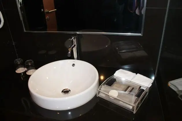 Suite Room (with Breakfast)