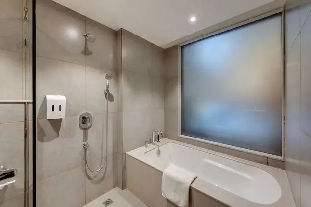 Deluxe Tek Büyük veya İki Ayrı Yataklı Oda