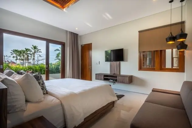 Family Villa, 3 Yatak Odası, Kişiye Özel Havuzlu, Havuz Manzaralı (Pool Suite)